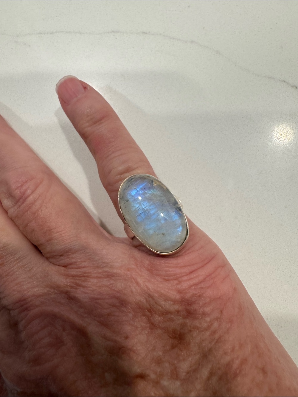 Silver Moonstone Oval Ring in Blue-White - Picture 10 of 10